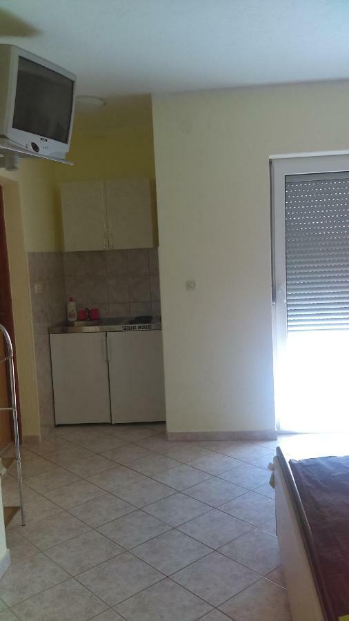 Guesthouse Bili Karlobag Exteriér fotografie
